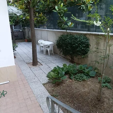 Apartment House Garden San Salvo